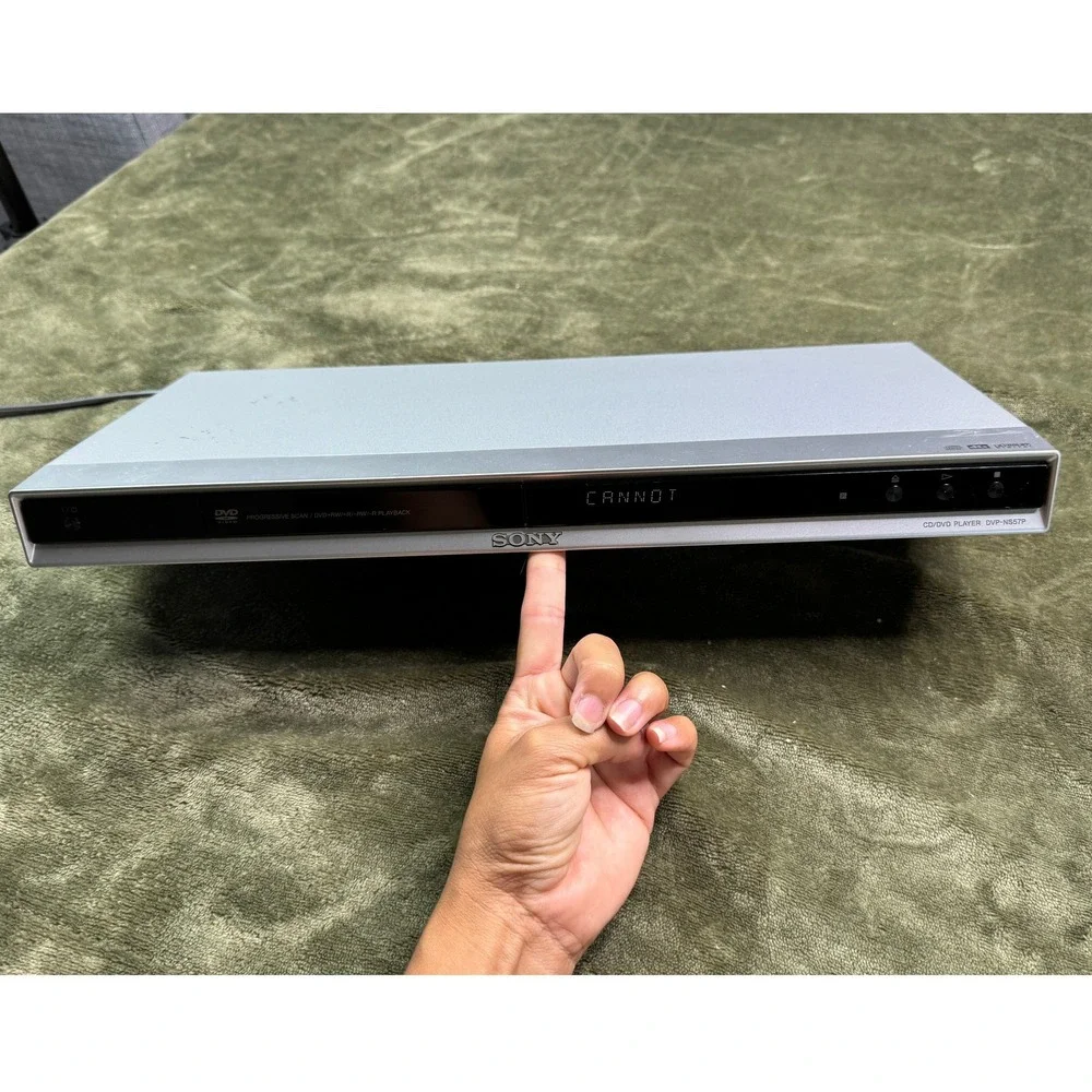 Sony DVP-NS57P Silver CD DVD Player Progressive Scan with Remote RMT-D175A